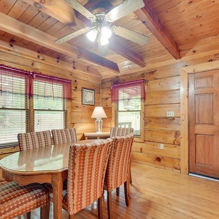 Cabin With Hot Tub About 6 Mi To Downtown Gatlinburg! 외부 사진