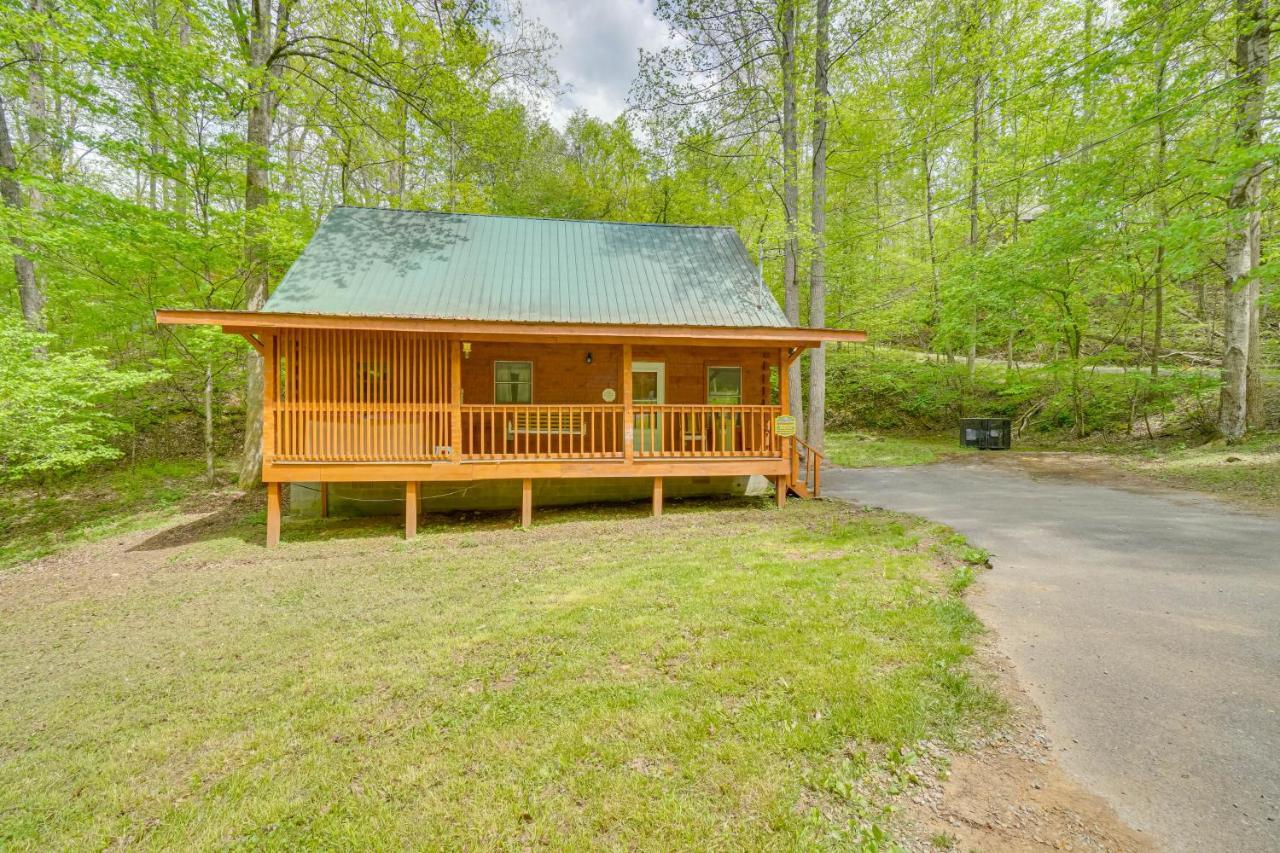 Cabin With Hot Tub About 6 Mi To Downtown Gatlinburg! 외부 사진