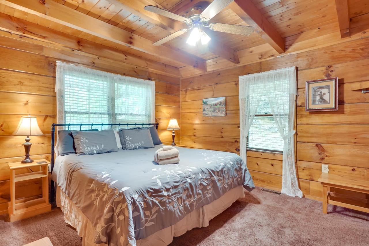 Cabin With Hot Tub About 6 Mi To Downtown Gatlinburg! 외부 사진